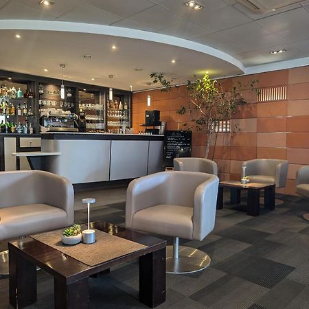 Hotel L'Hotan ปอร์เตท์-ซูร์-กาโรนน์ ภายนอก รูปภาพ