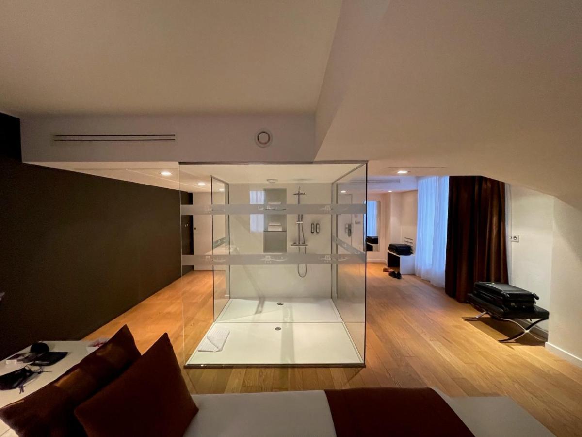 Hotel L'Hotan ปอร์เตท์-ซูร์-กาโรนน์ ภายนอก รูปภาพ