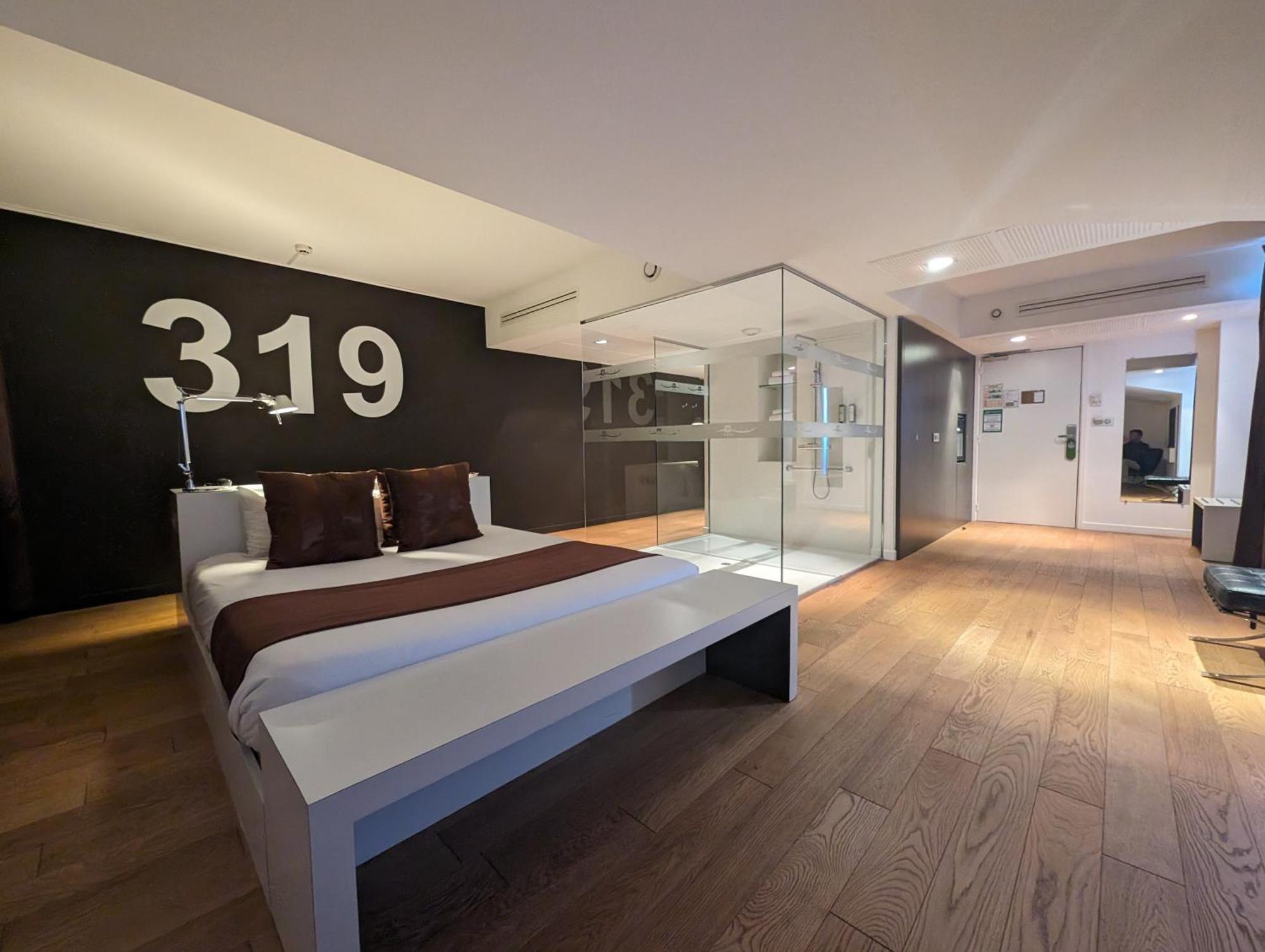 Hotel L'Hotan ปอร์เตท์-ซูร์-กาโรนน์ ภายนอก รูปภาพ