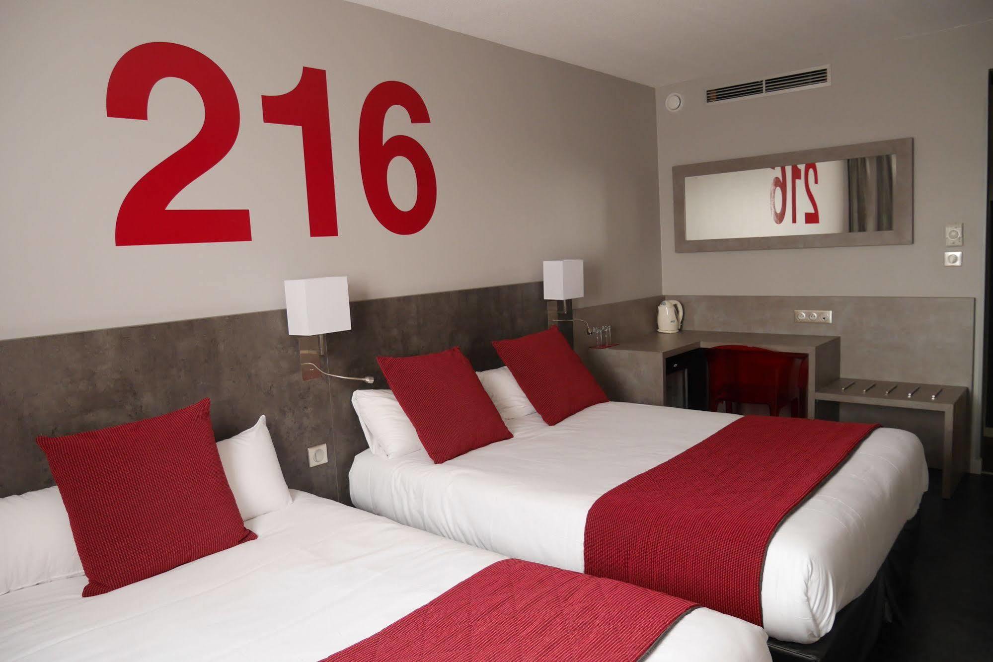Hotel L'Hotan ปอร์เตท์-ซูร์-กาโรนน์ ภายนอก รูปภาพ